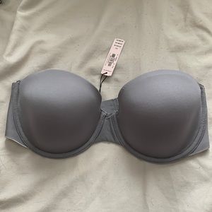 Victoria’s Secret Simply Strapless bra